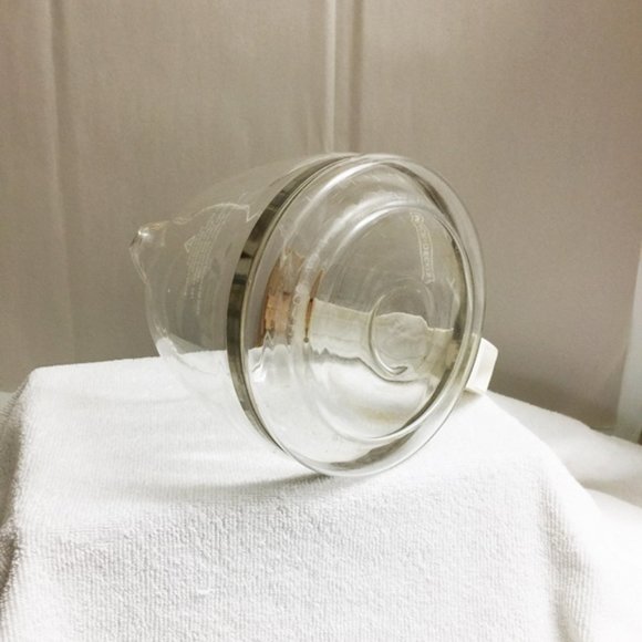 BLACK+DECKER 12-Cup Replacement Glass Carafe, White CM0940WD + Free Coffee Baske - Picture 5 of 8